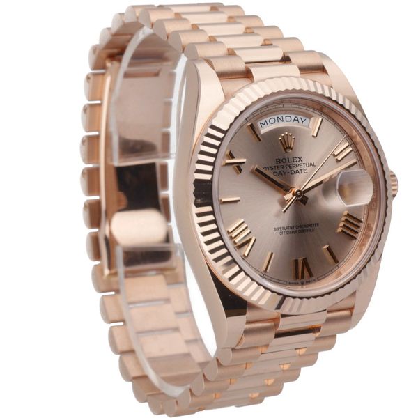 Rolex Day-Date 40 228235